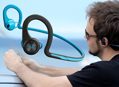What is a true wireless Bluetooth headset?